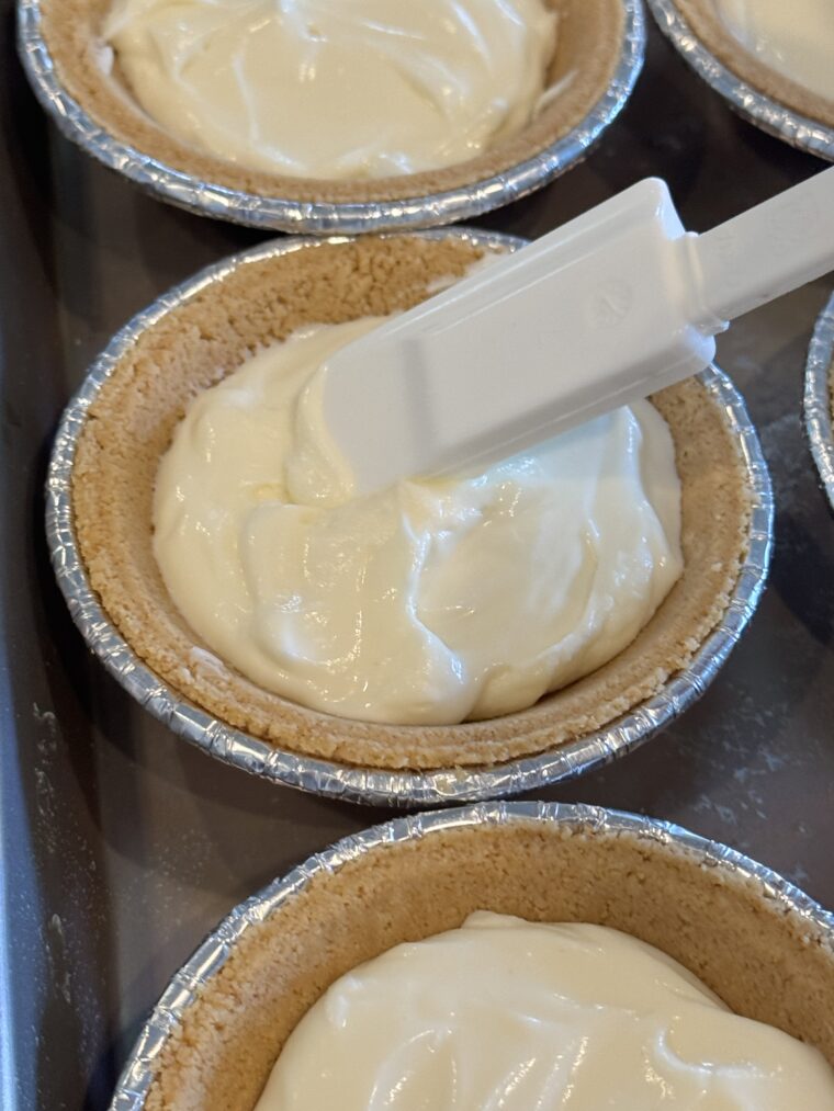 Apple Cinnamon Cream Tarts