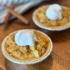 Apple Cinnamon Cream Tarts