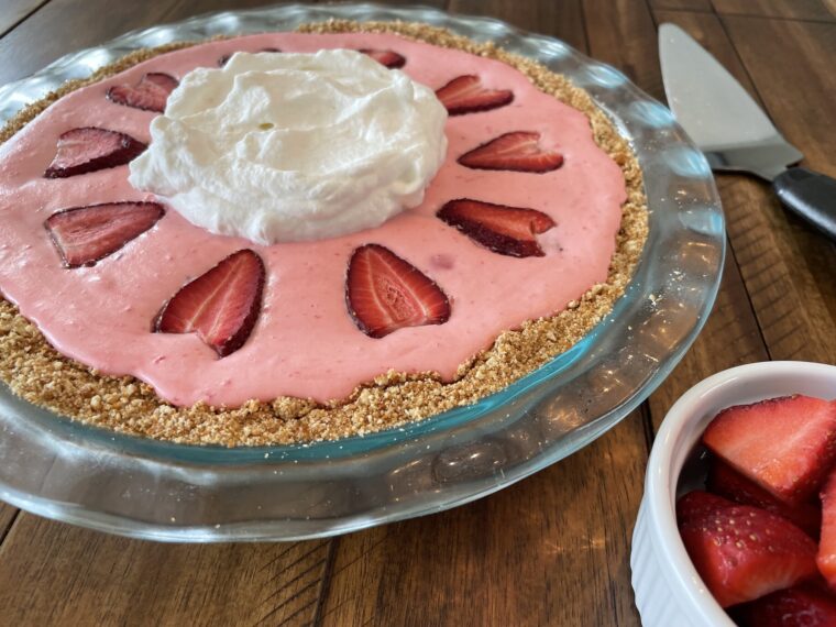 Strawberry Pretzel Pie