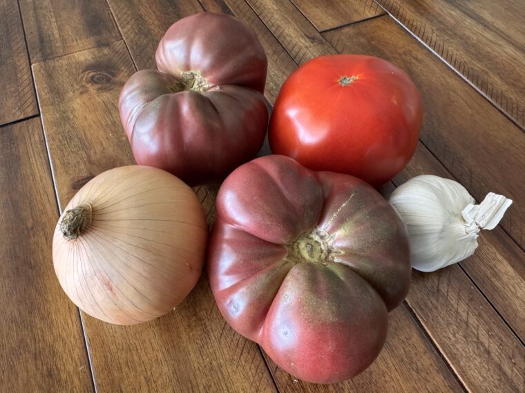 Heirloom Tomatoes, Garlic and Onions